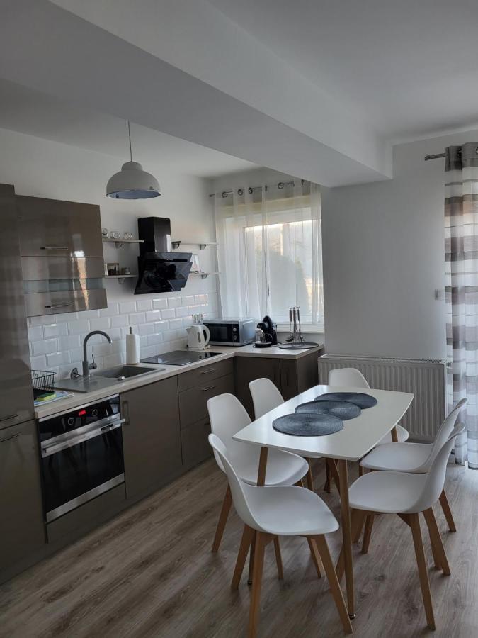 Apartament Z Widokiem-Blizej Zdroju Polanica-Zdroj Ngoại thất bức ảnh